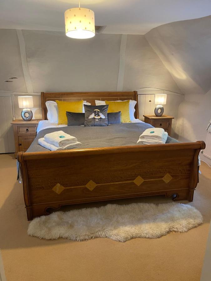 Beautiful Character Thatched Pet Friendly House Villa Enford Eksteriør bilde